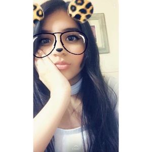 Meet your Posher, Abigail